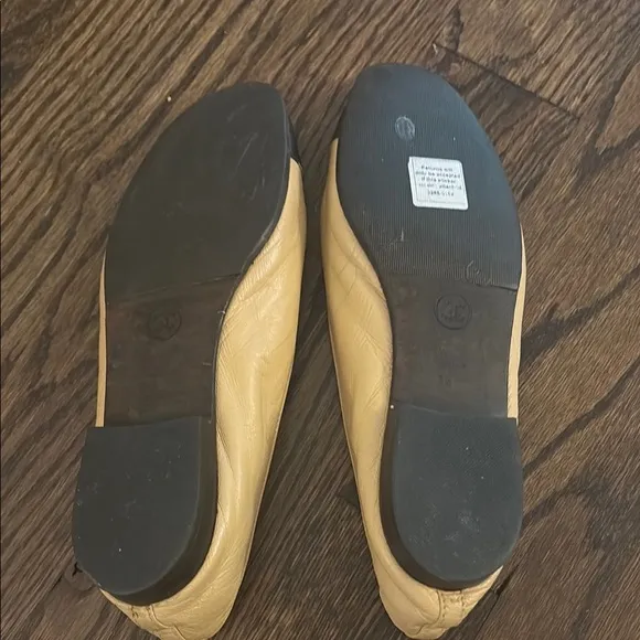 CHANEL Cream and Black Ballet Flats Timeless Design Size 38/7.5 US