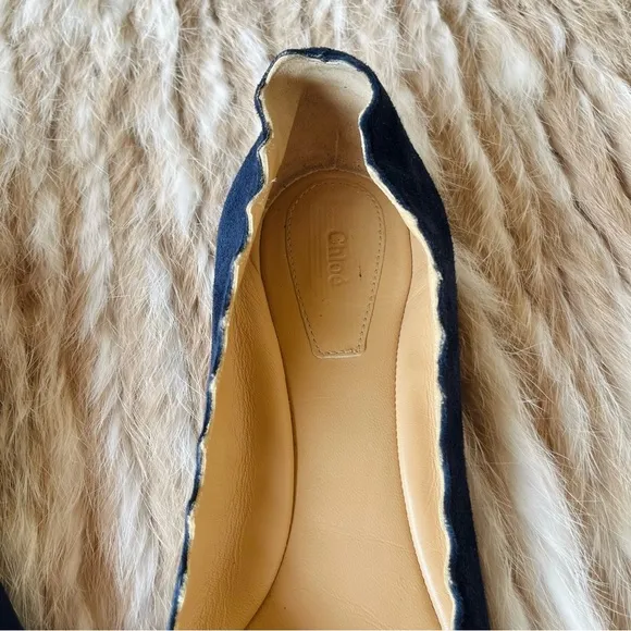 CHLOÉ Lauren Scallop-Trim Blue Suede Ballet Flats