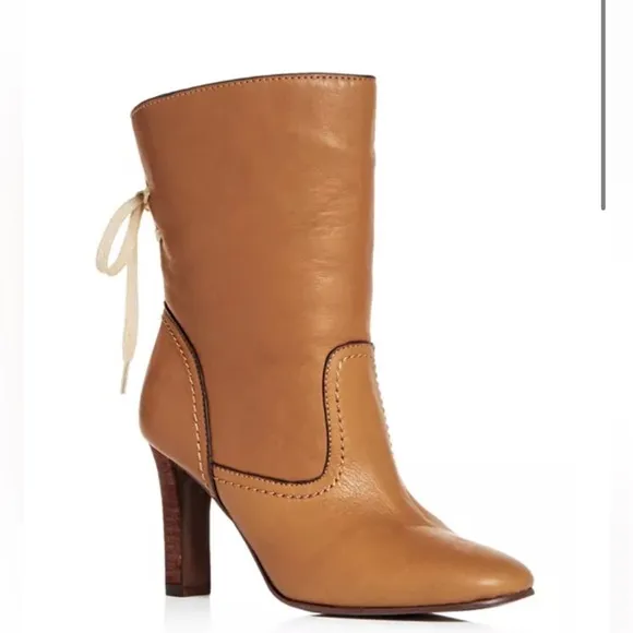 CHLOÉLara Tan Lace-Up Boots