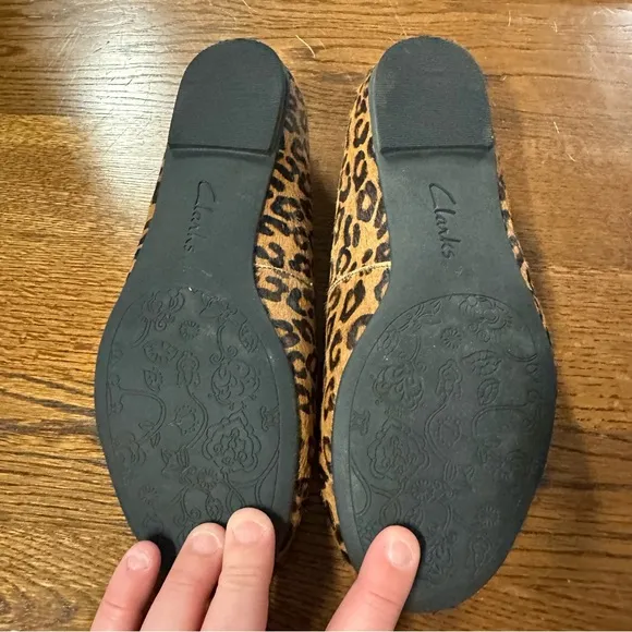 Clarks Brown Leopard Print Flats Loafer Calf Hair Size 7 M Valley Lounge