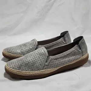 🐽CLARKS🐽 STYLE ELAINA RUBY PERFORATED ESPADRIL SLIP-ON LOAFERS LADIES 11 NWOB