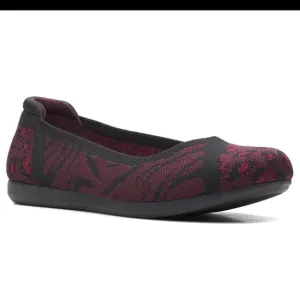 CLARKS - WOMENS CARLY WISH SHOES Burgundy Knit Tricot Bordeaux Size 7M
