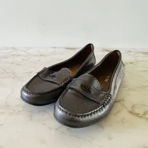 COACH Odette Solid Metallic Black Gray Leather Driver Loafer Black Logo - US 7