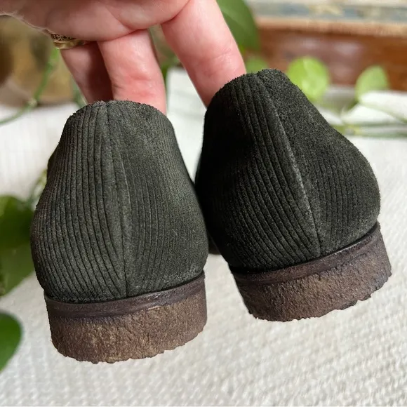 Coclico Hunter Green Suede Corduroy Point Toe Loafers