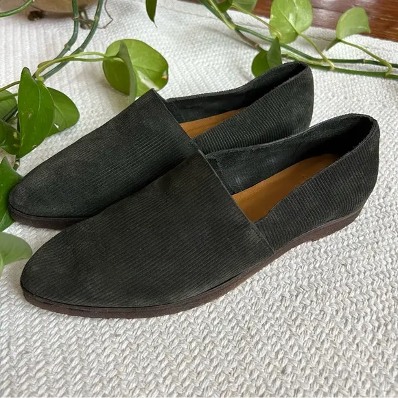 Coclico Hunter Green Suede Corduroy Point Toe Loafers