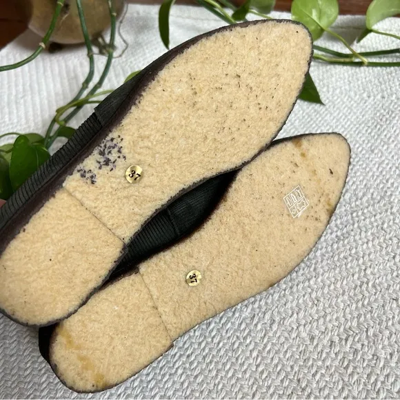 Coclico Hunter Green Suede Corduroy Point Toe Loafers