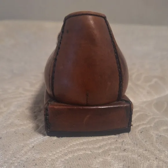 Cole Haan leather square toe a d heel loafers in a men's size 8.5 AA. Pre-loved