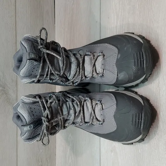 Columbia Womens High Top Sneakers outdoor shoes boots sz 8