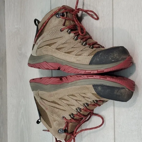 Columbia Womens High Top Waterproof Outdoor Sneakers boots shoes sz 8