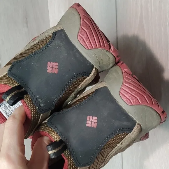 Columbia Womens High Top Waterproof Outdoor Sneakers boots shoes sz 8