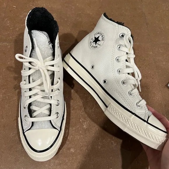 Converse Chuck Taylor All Star 70 Leather Fleece High Tops Shoes Women's 6