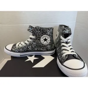 Converse Chuck Taylor All Star Black with  Glitter Easy On Sneakers Sz Youth 2