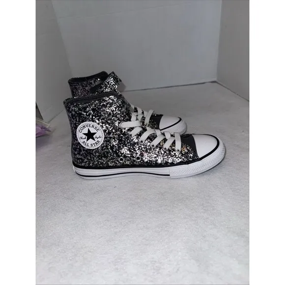 Converse Chuck Taylor All Star Black with  Glitter Easy On Sneakers Sz Youth 2