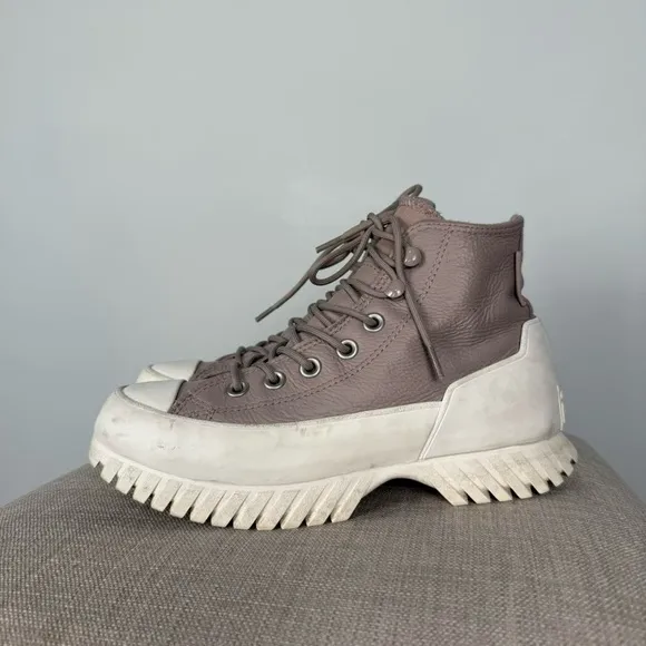 Converse leather tan platform boots l waterproof fleece lined platform size 5
