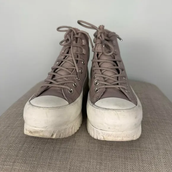 Converse leather tan platform boots l waterproof fleece lined platform size 5