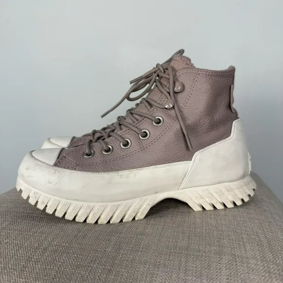 Converse leather tan platform boots l waterproof fleece lined platform size 5