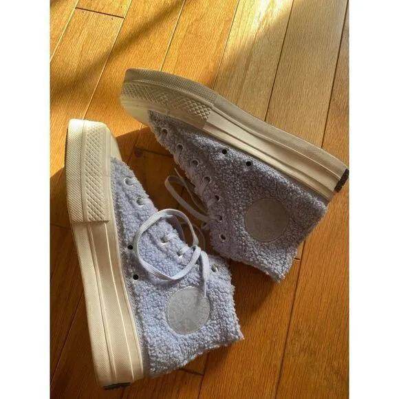 Converse women's light blue sherpa fleece platform high top lace up sneakers 6.5