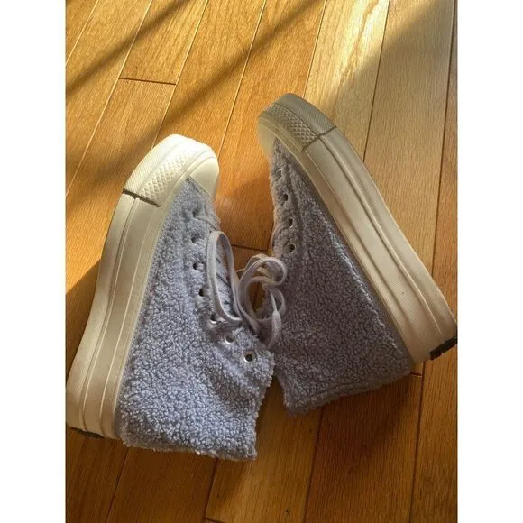 Converse women's light blue sherpa fleece platform high top lace up sneakers 6.5