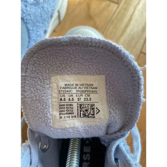 Converse women's light blue sherpa fleece platform high top lace up sneakers 6.5