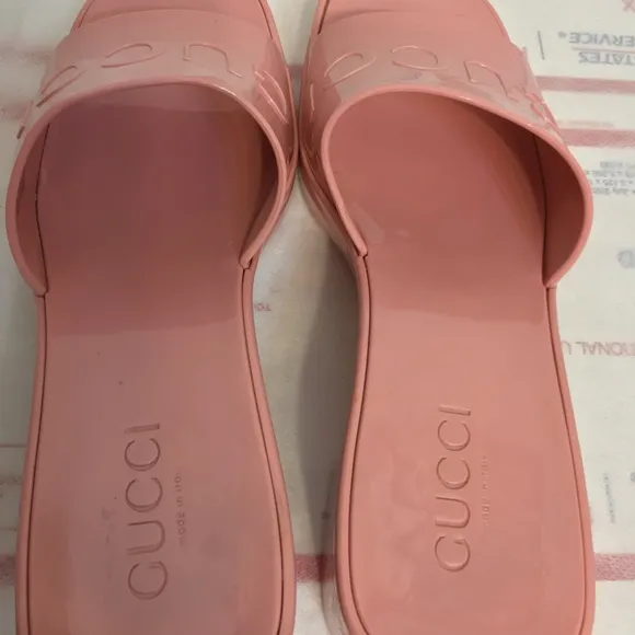 COPY - GUCCI Wild Rose Pink Rubber GG Logo Slides Heel Mules Sandals size 38.