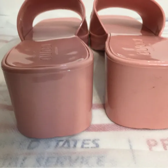 COPY - GUCCI Wild Rose Pink Rubber GG Logo Slides Heel Mules Sandals size 38.
