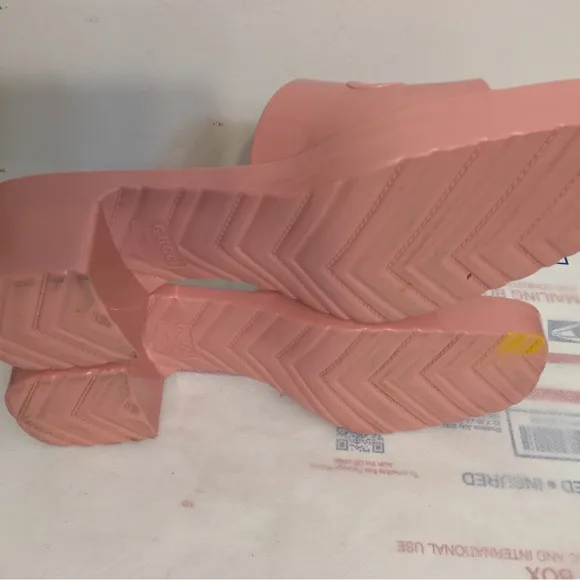 COPY - GUCCI Wild Rose Pink Rubber GG Logo Slides Heel Mules Sandals size 38.