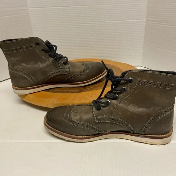 Crevo BOARDWALK Leather Wingtip Oxford Lace Up Boots
