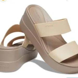 Crocs Brooklyn Mid Wedge Comfort Casual Strappy Slides Sandals -Sz 6 Pearl White
