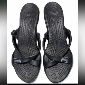 Crocs Cyprus IV Sandals Womens  8 Shoes Black Rubber Heel Slide Strappy Comfort