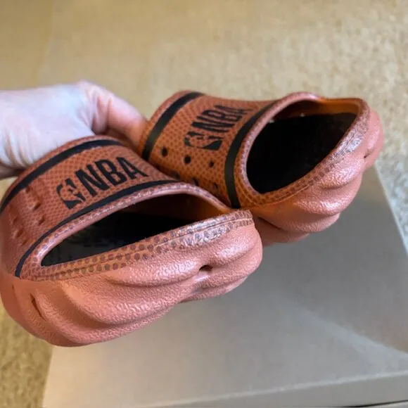 Crocs NBA Echo Slides Slip On Casual Sienna Black Men Size 4/Woman size 6