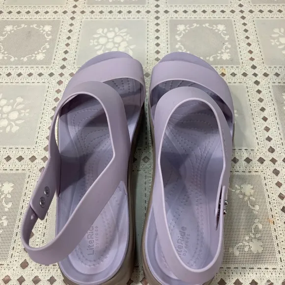 CROCS Women's Purple Platform Sandals with Slingback Size 11