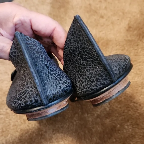 CYDWOQ Blend Hand made in USA Flats