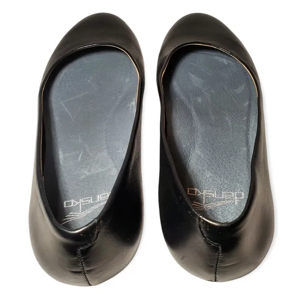 Dansko Ballet Style Rounded Toe Black Leather Flats Size 6 Wide