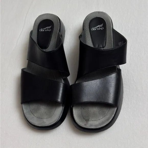 Dansko Black Lana Leather Two Strap Slide Slip On Sandals Size 41Classic Summer