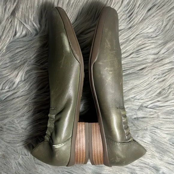 DANSKO Kira Lichen Aniline Calf Women's Green Leather Flats Size EU 38 / US
