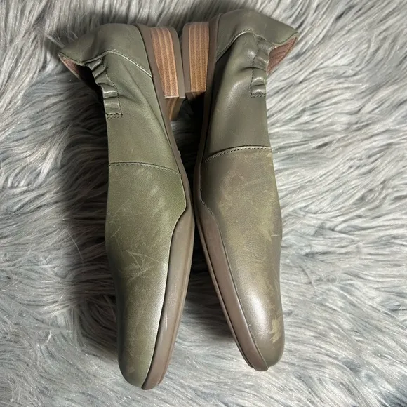 DANSKO Kira Lichen Aniline Calf Women's Green Leather Flats Size EU 38 / US