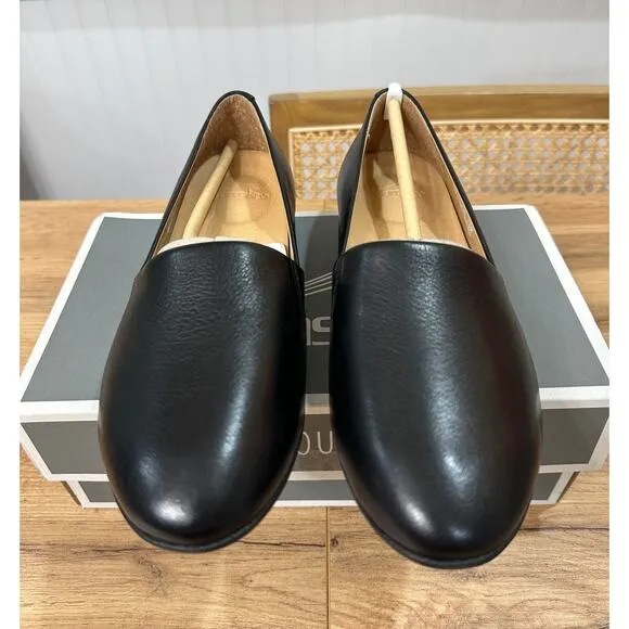 Dansko Larisa Milled Nappa Slip On Flats Black Leather Size 5.5/6 US 36 EU NIB