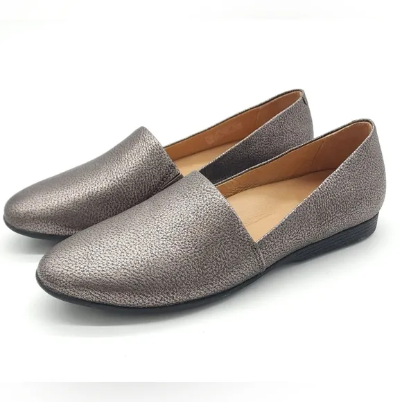 Dansko Larisa Women's Metallic Pewter Slip On Flats Size 7.5-8 EU 38