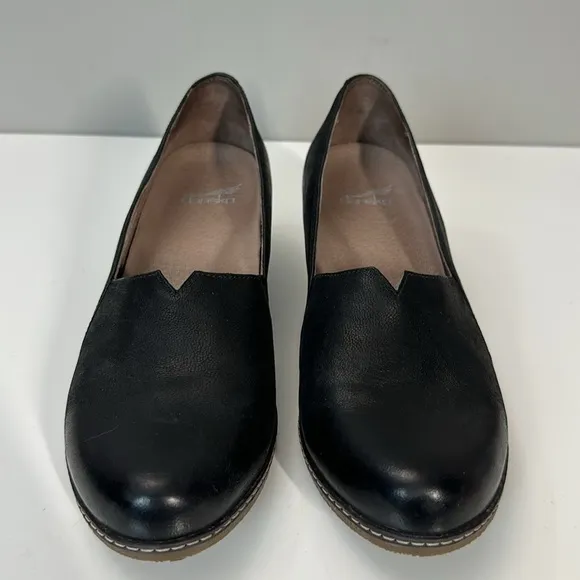 Dansko Lilliana Black Leather Hidden Wedge Loafers Size 39(8.5-9)