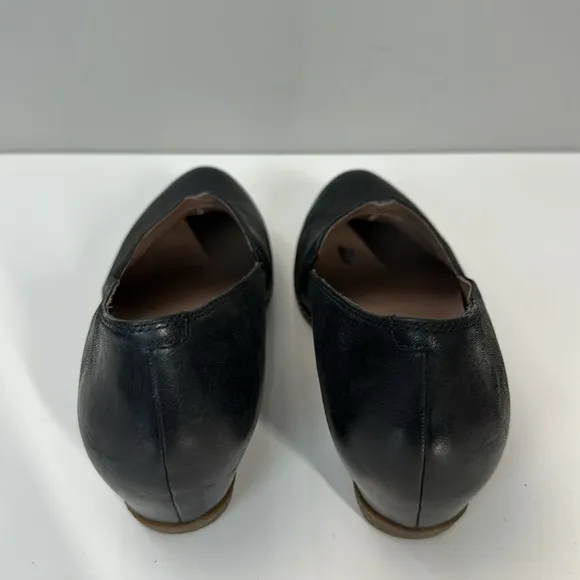 Dansko Lilliana Black Leather Hidden Wedge Loafers Size 39(8.5-9)
