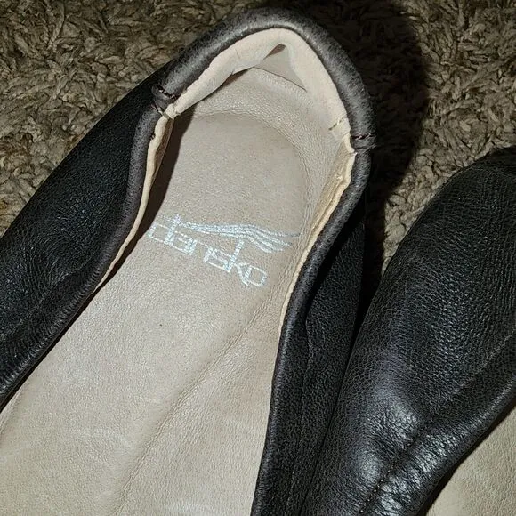 DANSKO LISANNE 9.5/10 Burnished Rust Leather Small Wedge Cap Toe Flats Loafers