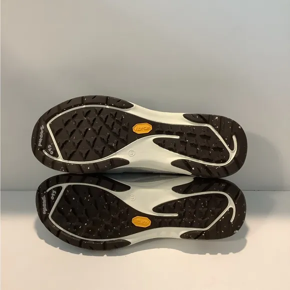 Dansko Mia Performance Outdoor Women’s Sneakers New