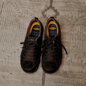 Dansko Paisley Black Suede Sneakers size 39