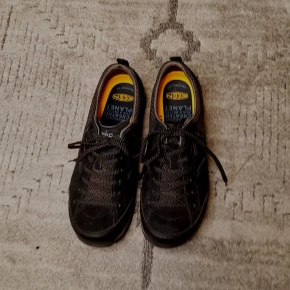 Dansko Paisley Black Suede Sneakers size 39
