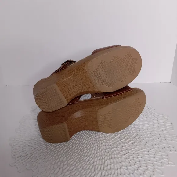 DANSKO SAPPHIRE AMBER BRN. CUT OUT LEATHER CLOG SLIDE SANDALS EUR 39 US 8.5-9