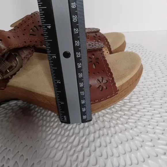 DANSKO SAPPHIRE AMBER BRN. CUT OUT LEATHER CLOG SLIDE SANDALS EUR 39 US 8.5-9