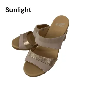 Dansko Womens Double Strap Sandals SZ 39 Gold/Beige Leather Open Toe Block Heel