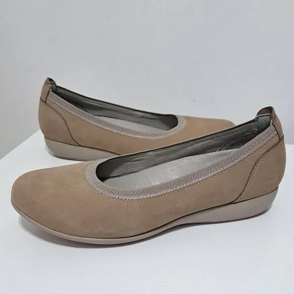 Dansko Women's Kristen Comfy Ballet Flats Slip-On Leather Suede Shoes Sz 40 Taup