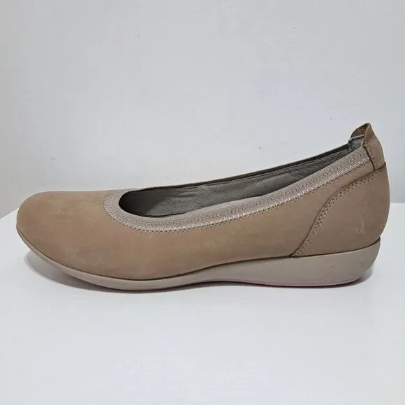 Dansko Women's Kristen Comfy Ballet Flats Slip-On Leather Suede Shoes Sz 40 Taup