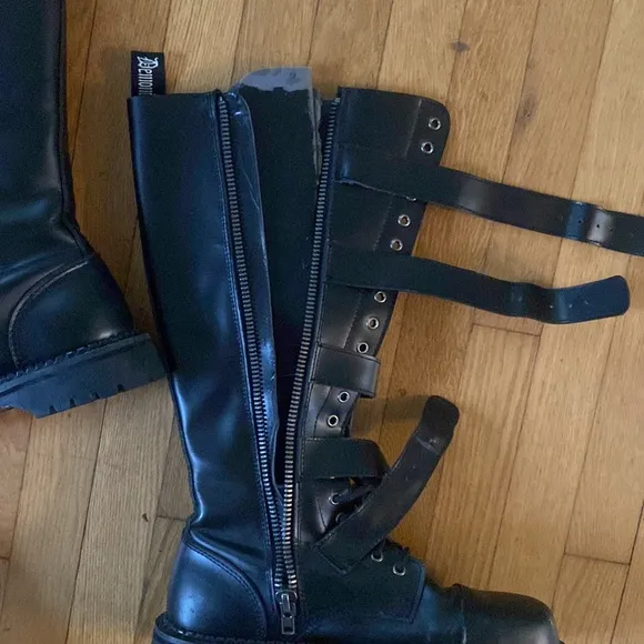 DEMONIA DOLLS KILL BLACK BUCKLE HEAVY MOTO BOOTS 12 FLAW PUNK STEAMPUNK GOTH